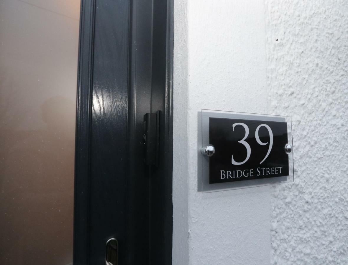 Dollar Apartments-39 Bridge Street Екстериор снимка